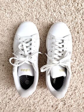 Women’s Adidas Grand Court 2.0 Sneakers - Size 7.5